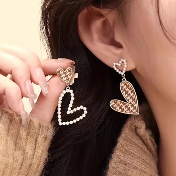 Boho Pearl Heart Stud Dangle Earrings - Picture 2 of 5